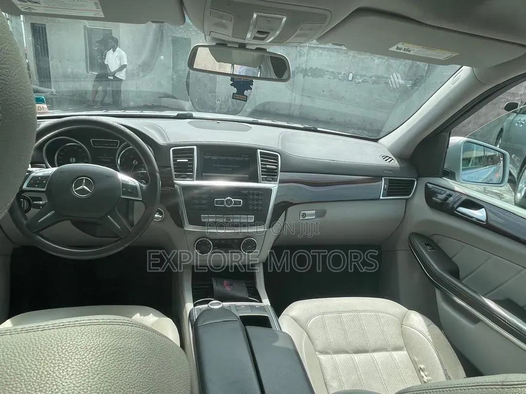 Mercedes-Benz GL-Class 2014 Silver
