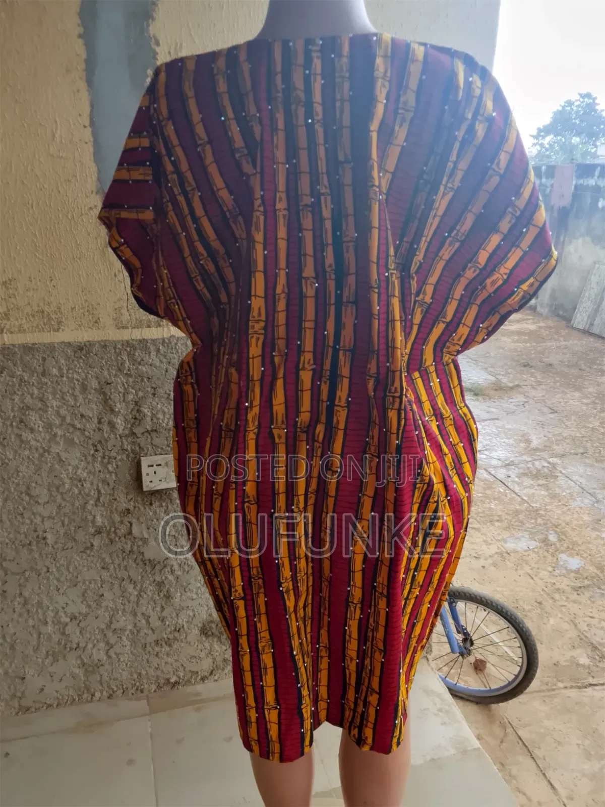 Free Short Gown