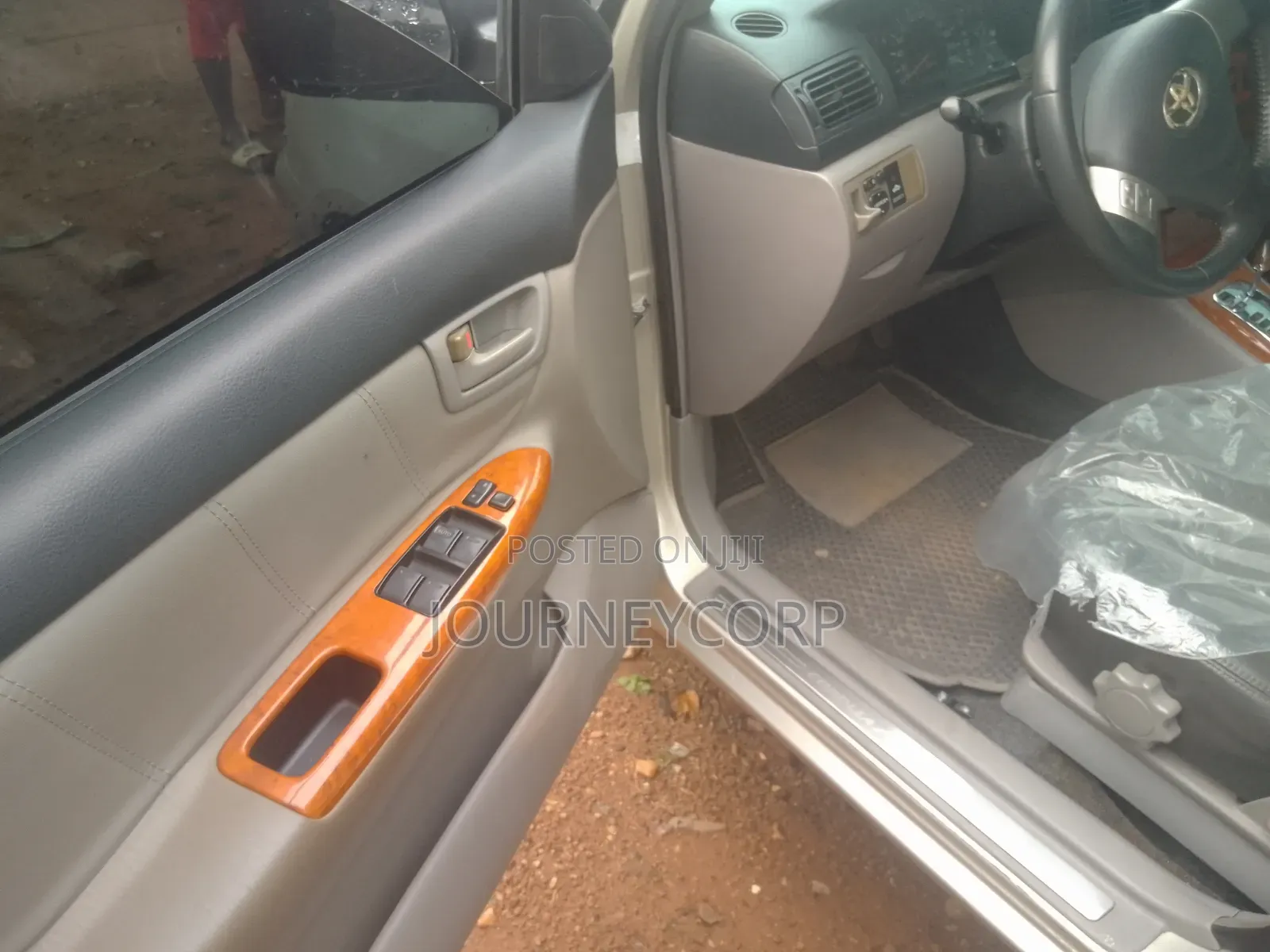 Toyota Corolla LE 2006 Gold
