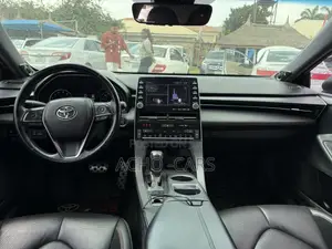 Toyota Avalon 2020 Black