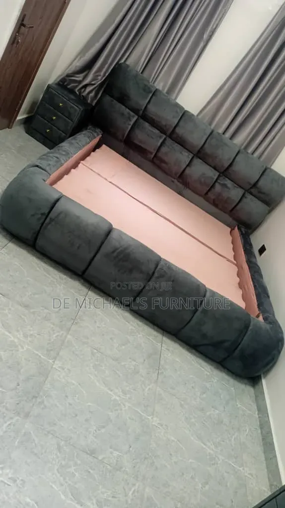 6by6 Bubble Bedframe Available
