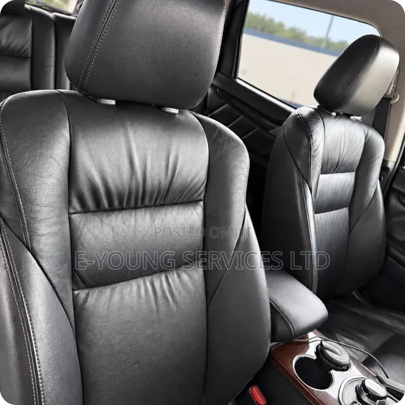 Mitsubishi Pajero Sport 2018 Gray