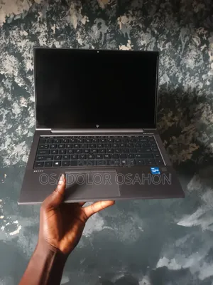 New Laptop HP ZBook X2 G4 16GB Intel Core i5 HDD+SSD 256GB