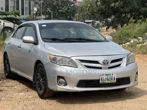 Toyota Corolla 2012 Silver
