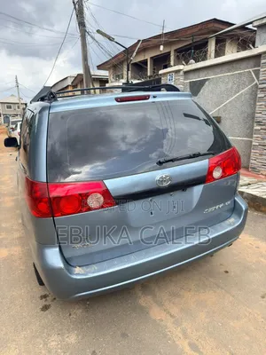 Toyota Sienna 2006