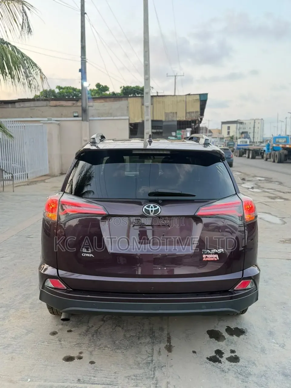 Toyota RAV4 2017 Maroon