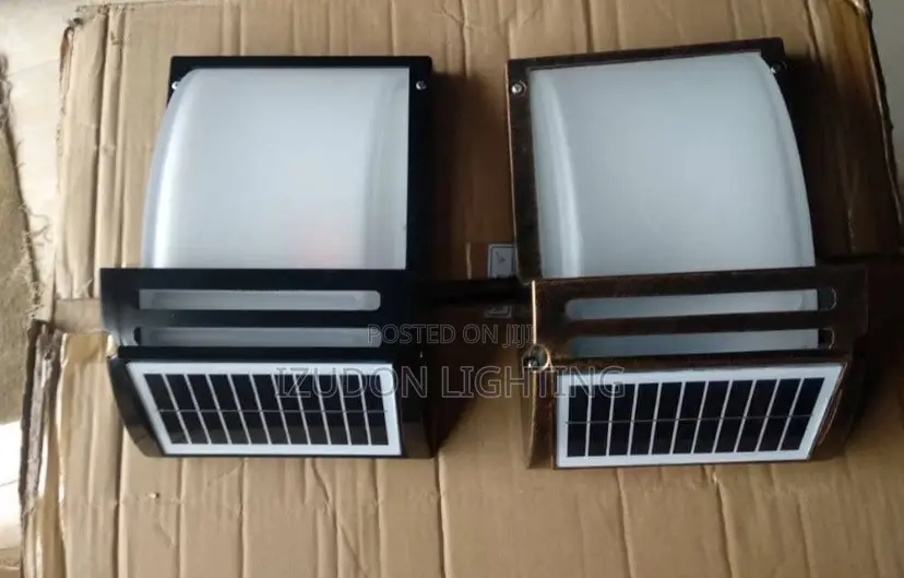 Quality SOLAR Powered Outdoor Wall Light With a Modern Design