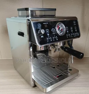 Commercial Espresso Coffee Maker With Integrated Coffee Grinder