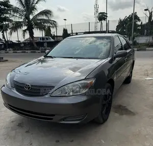 Toyota Camry 2004 Gray