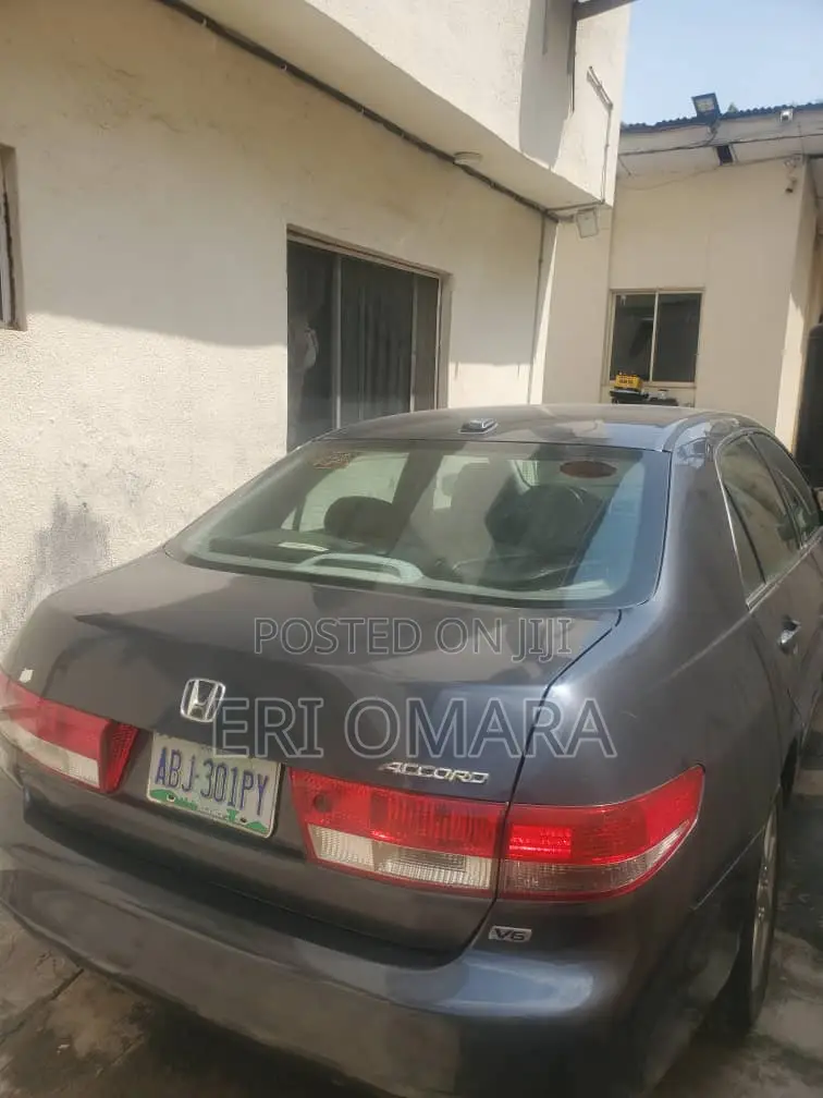 Honda Accord 2003 Gray