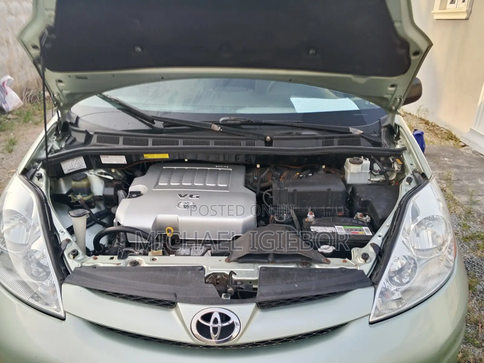 Toyota Sienna LE 2008 Gray