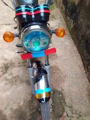 TVS HLX Plus ES 2022 Blue