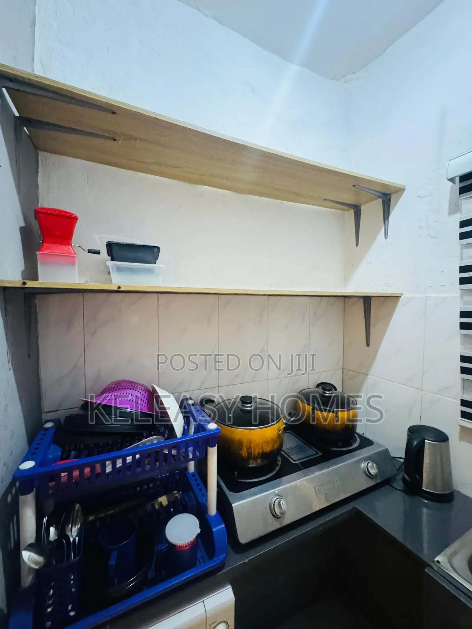 Comfy Studio Unit