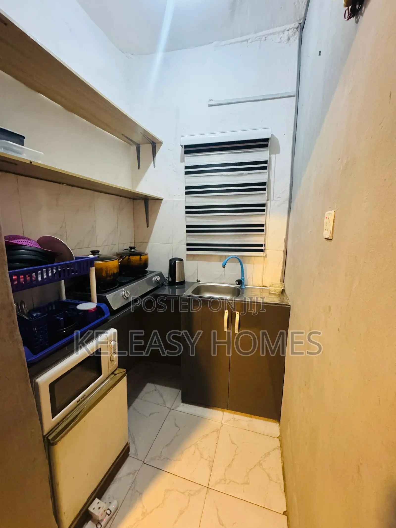 Comfy Studio Unit