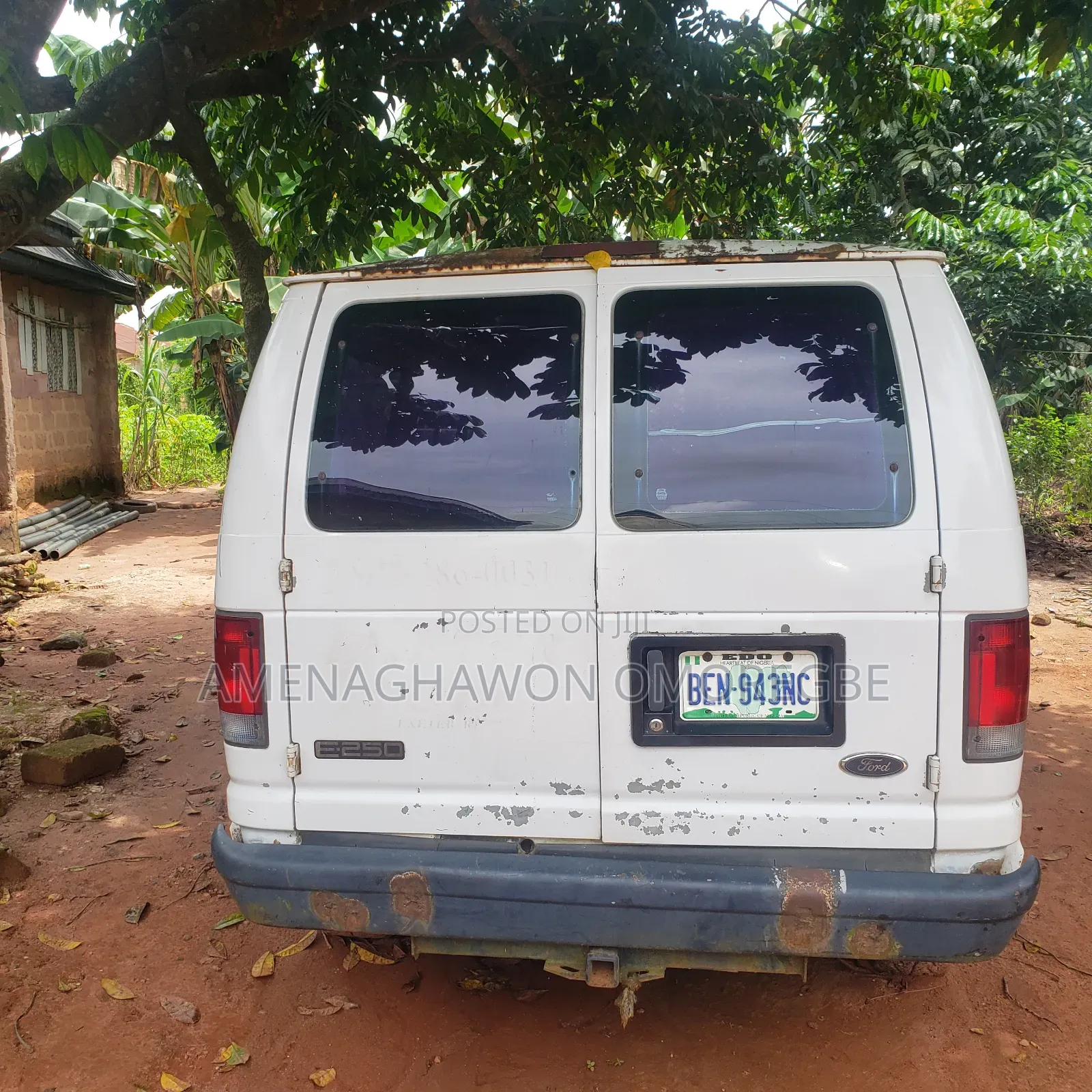 Ford E250 2024 White