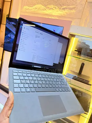 Laptop Microsoft Surface Laptop 2 16GB Intel Core i7 SSD 512GB