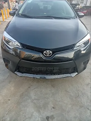Toyota Corolla 2015 Black