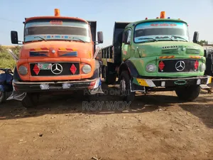 Units of Benz 911 Tipper