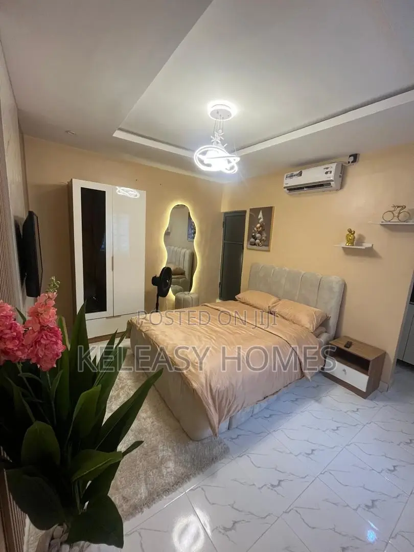 Tastefully Furnished Studio