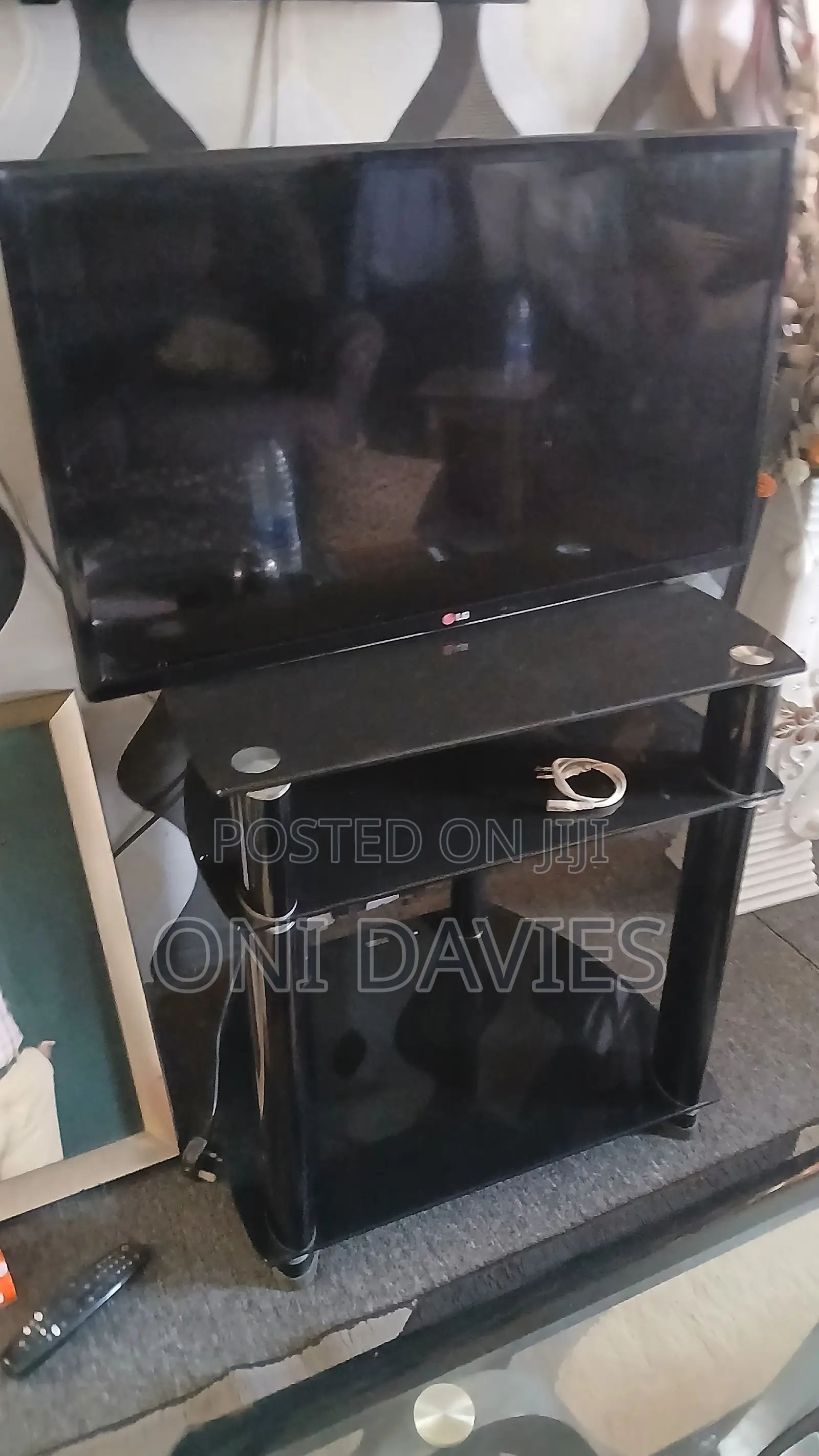 32 Inch LG TV Led
