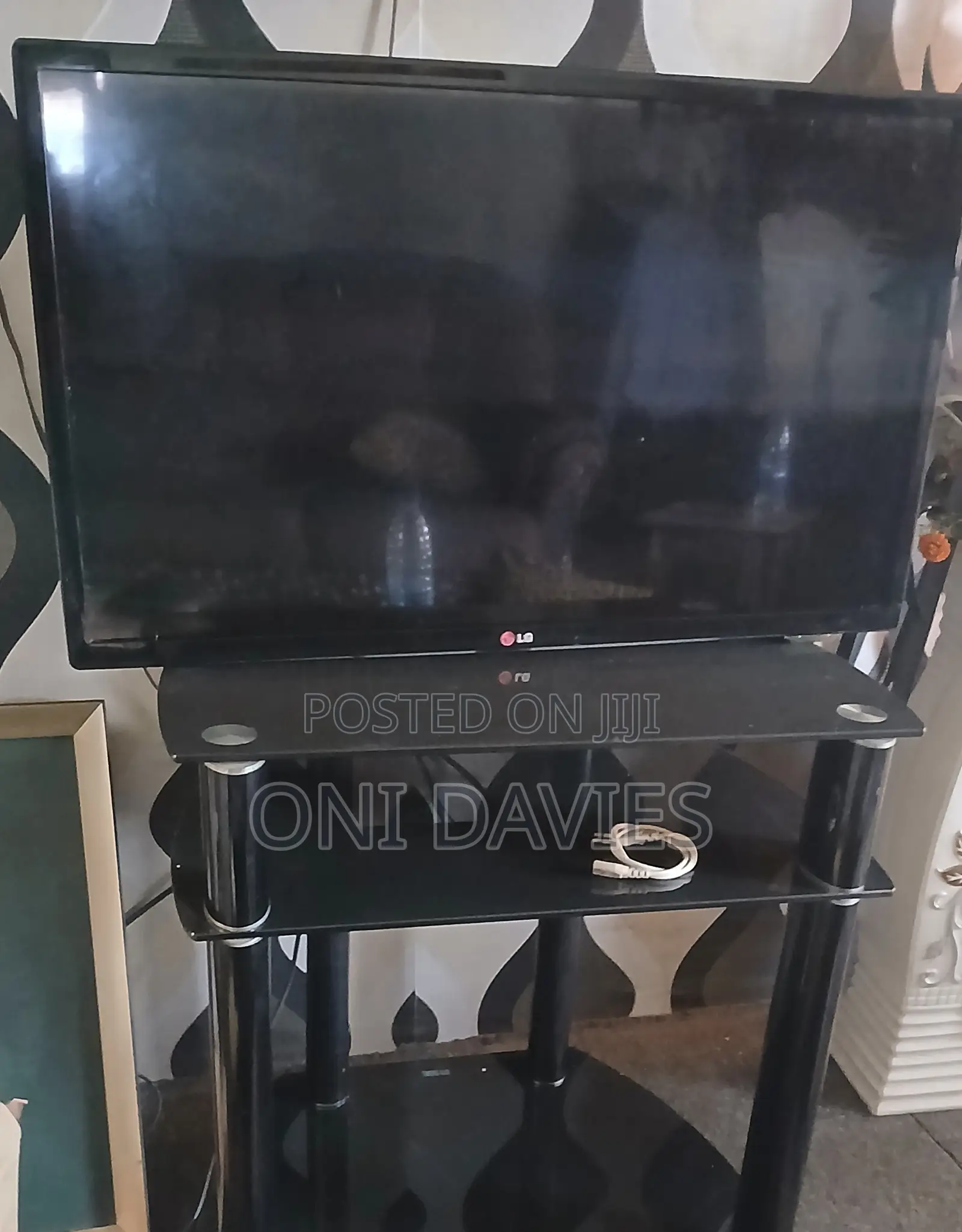 32 Inch LG TV Led