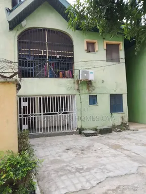 3bdrm Block of Flats in Lekki Phase 1 Lagos for rent