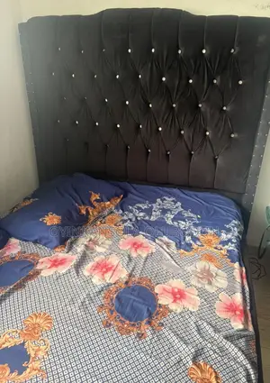 4.5by6 Bed