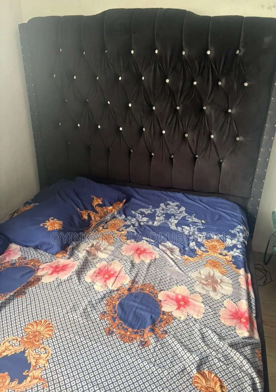 4.5by6 Bed