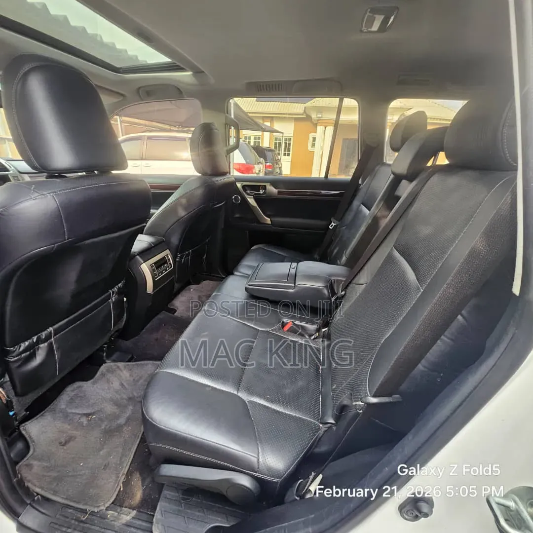 Lexus GX 2018 White