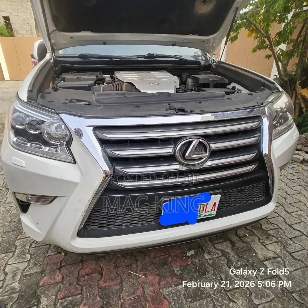 Lexus GX 2018 White
