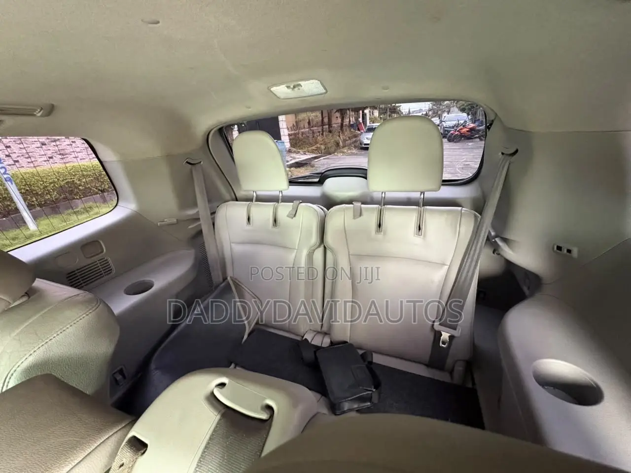 Toyota Highlander SE 2012 White