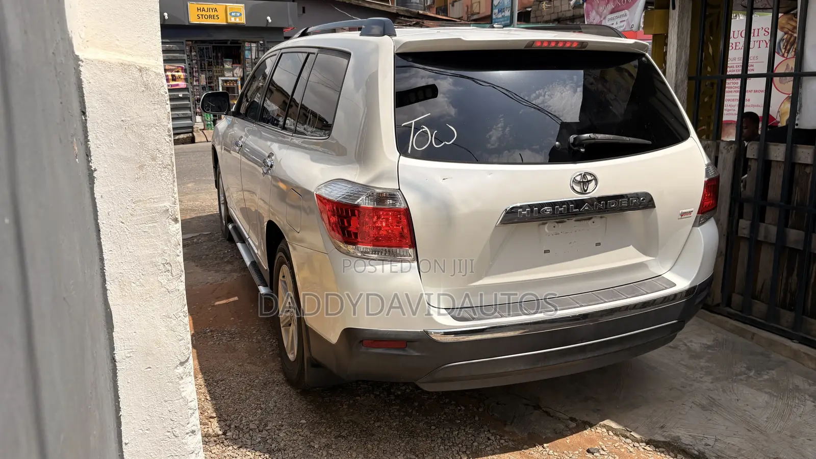 Toyota Highlander SE 2012 White