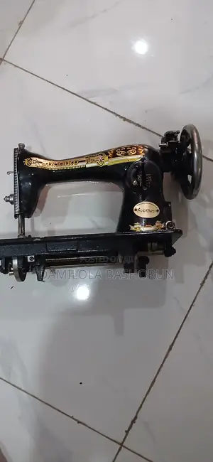 Manual Sewing Machine