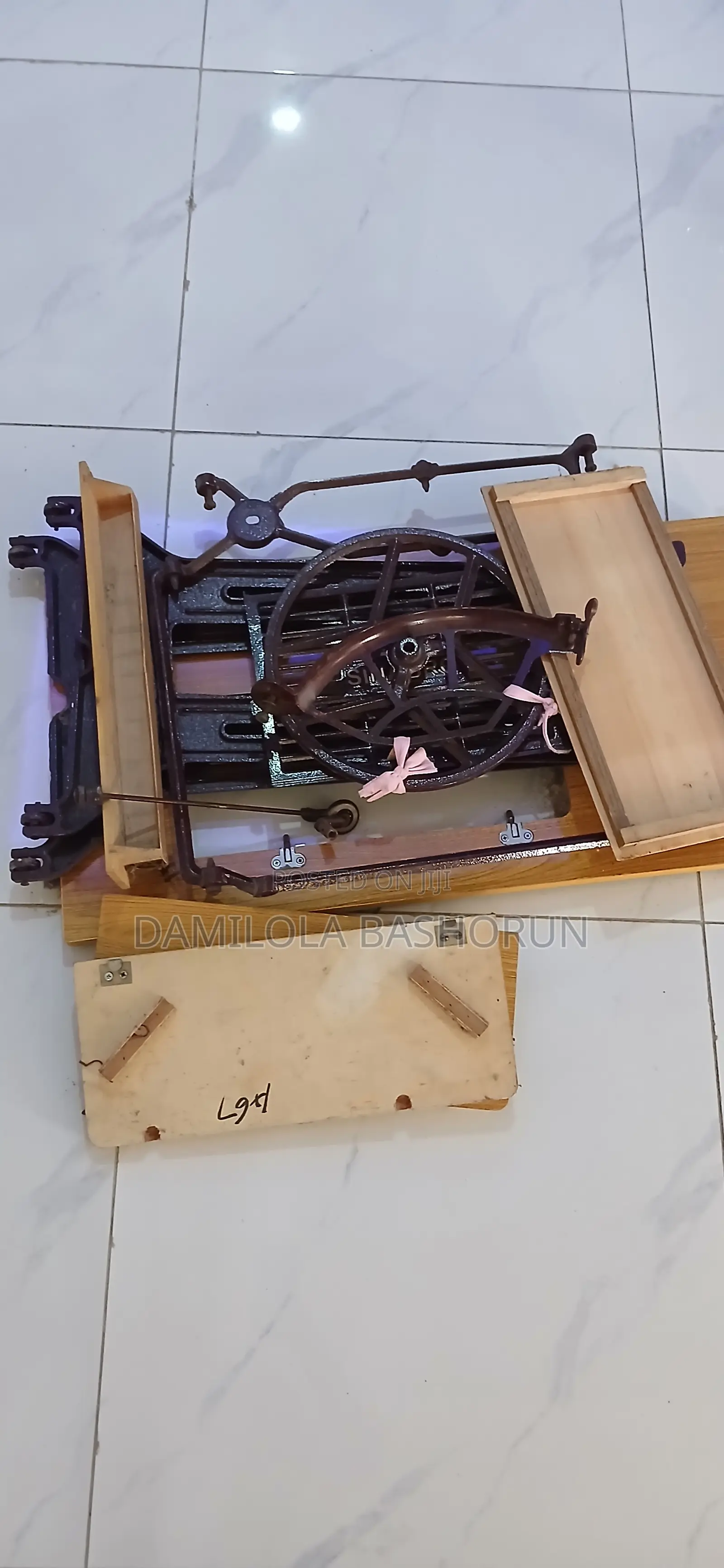 Manual Sewing Machine