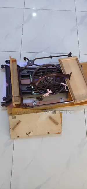 Manual Sewing Machine