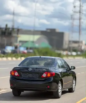 Toyota Corolla LE 4dr Sedan (1.8L 4cyl 4A) 2010 Black
