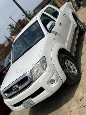 Toyota Hilux 2.5 D-4D SRX 2012 White