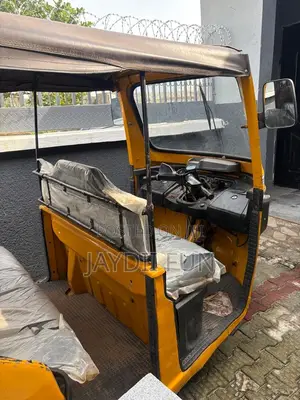 TVS 2022 Yellow