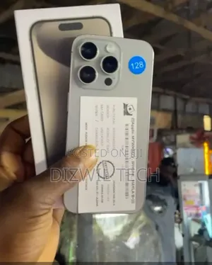 Apple iPhone 15 Pro 128 GB Silver