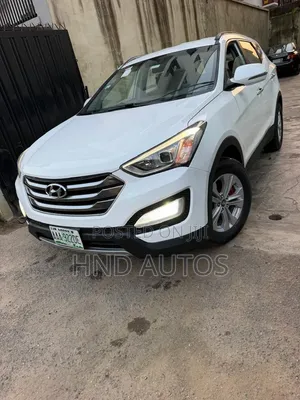 Hyundai Santa Fe 2015 White
