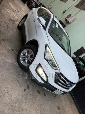Hyundai Santa Fe 2015 White