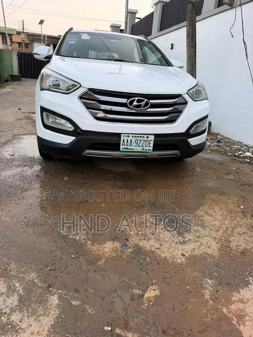 Hyundai Santa Fe 2015 White