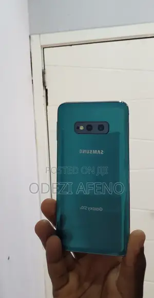 Samsung Galaxy S10e 128 GB Blue