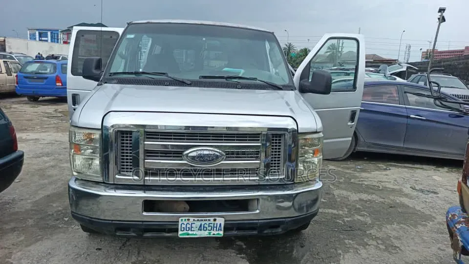 Ford E350 2010 Grey
