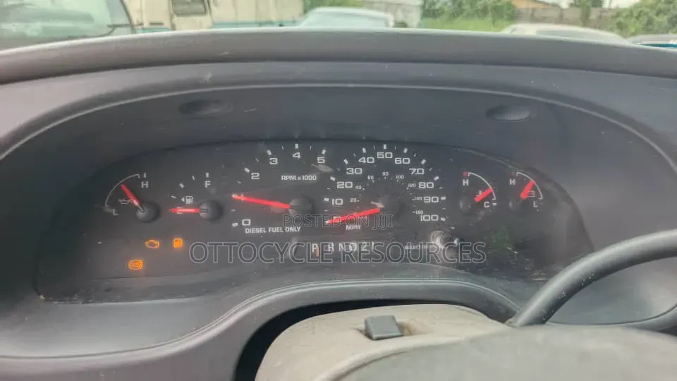 Ford E350 2010 Grey