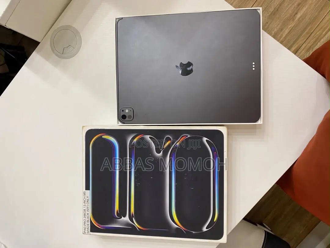 Apple iPad Pro 13 (2025) 256 GB Black