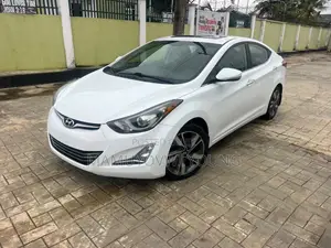 Hyundai Elantra Limited 4dr Sedan (1.8L 4cyl 6A) 2014 White