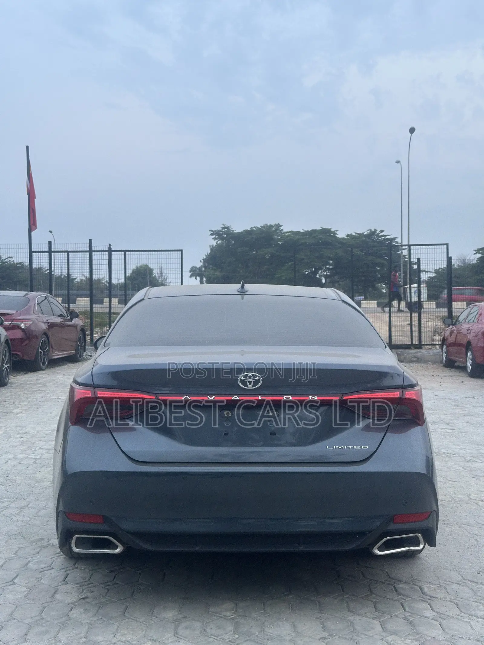 Toyota Avalon 2019 Blue