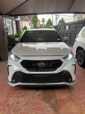 Toyota Highlander Platinum AWD 2024 White