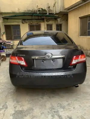 Toyota Camry 2010 Gray